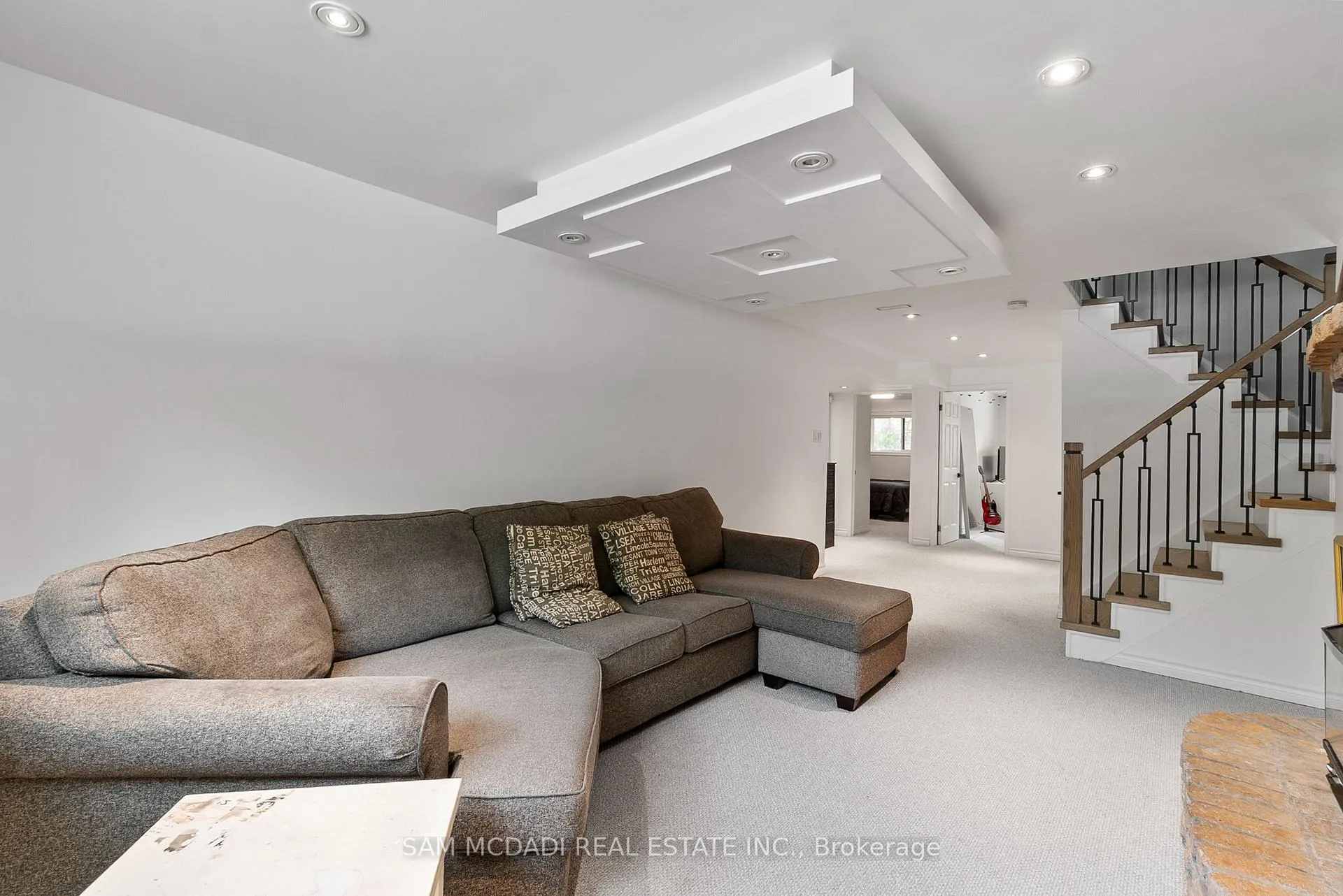 Photo 21 of 496 Seymour Drive, Oakville, West — HOMEH