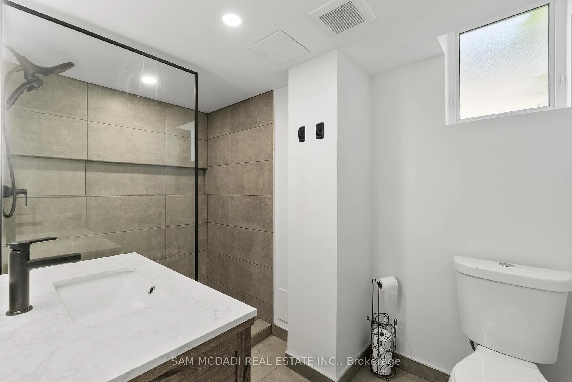 Photo 27 of 496 Seymour Drive, Oakville, West — HOMEH