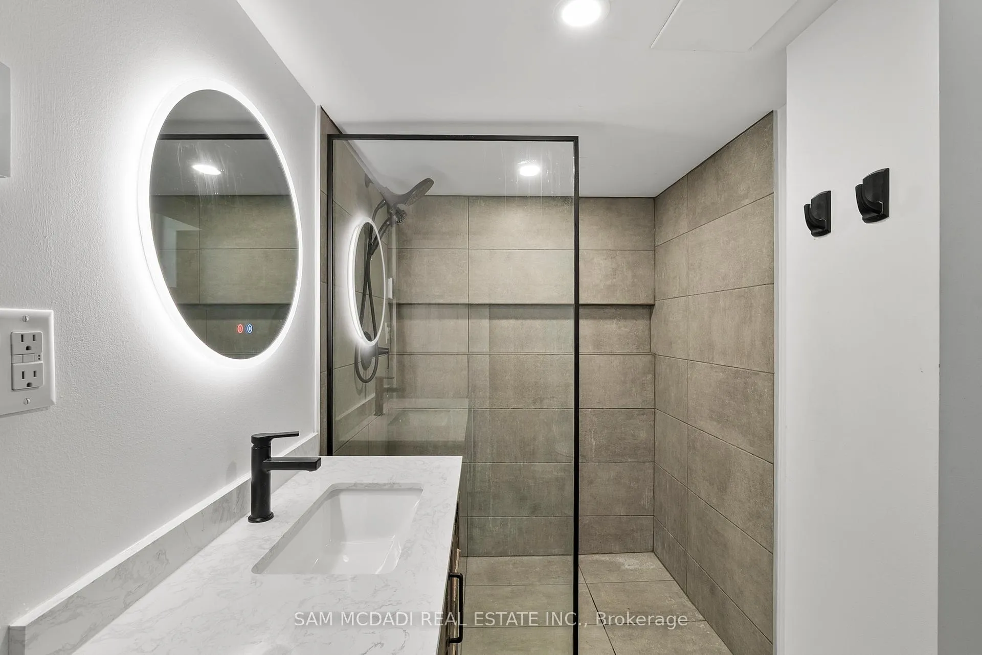 Photo 28 of 496 Seymour Drive, Oakville, West — HOMEH