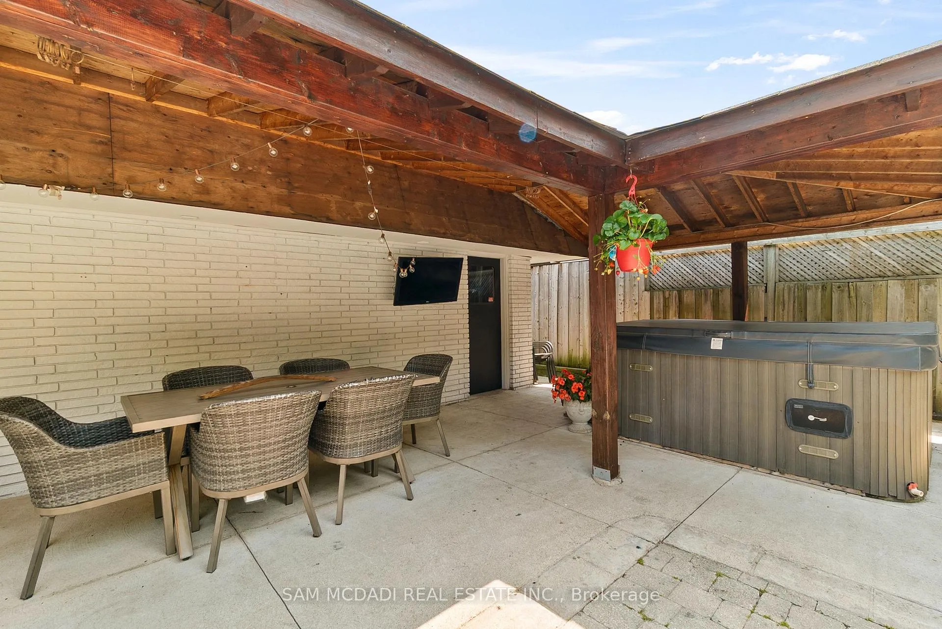Photo 31 of 496 Seymour Drive, Oakville, West — HOMEH