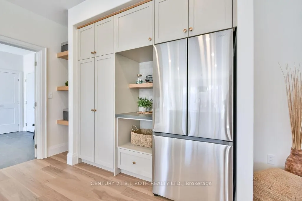 Photo 14 of 287 Centennial Drive, Midland — HOMEH