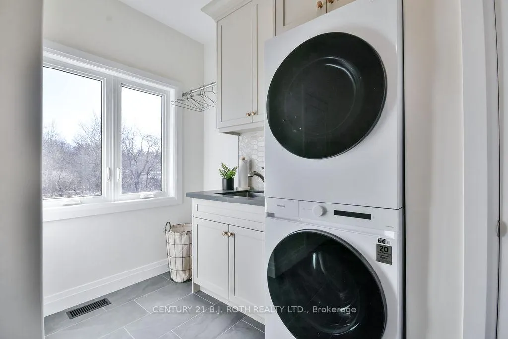 Photo 21 of 287 Centennial Drive, Midland — HOMEH