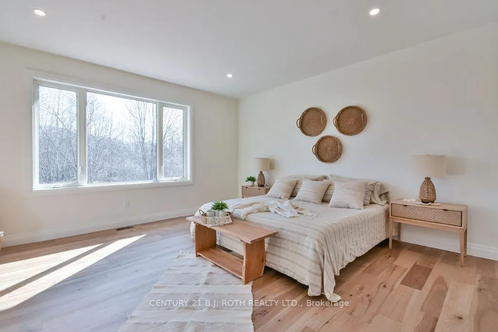 Photo 25 of 287 Centennial Drive, Midland — HOMEH