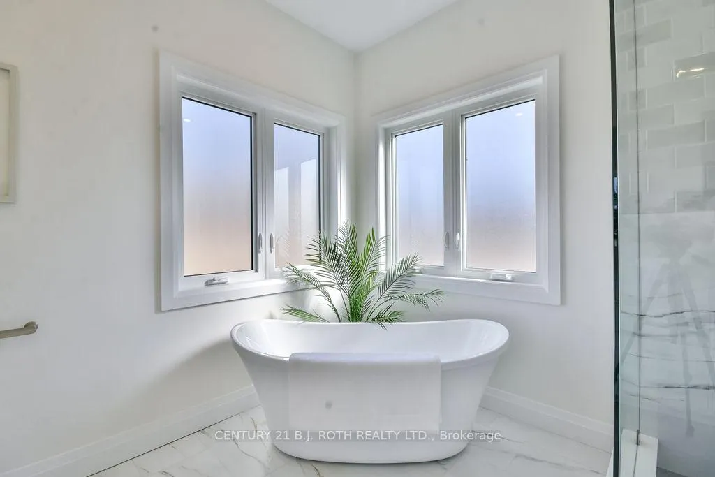 Photo 28 of 287 Centennial Drive, Midland — HOMEH