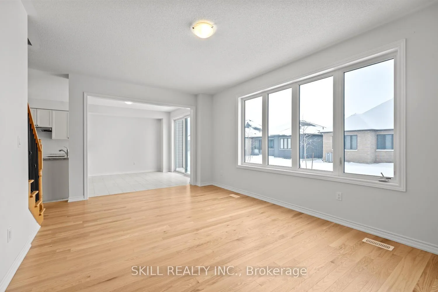Photo 6 of 18 Del Ray Crescent, Wasaga Beach — HOMEH