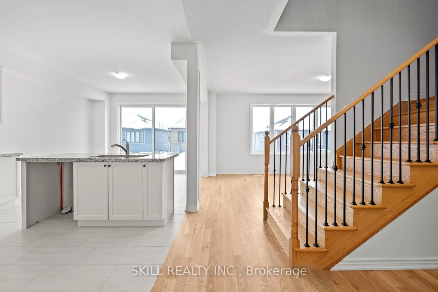 Photo 15 of 18 Del Ray Crescent, Wasaga Beach — HOMEH
