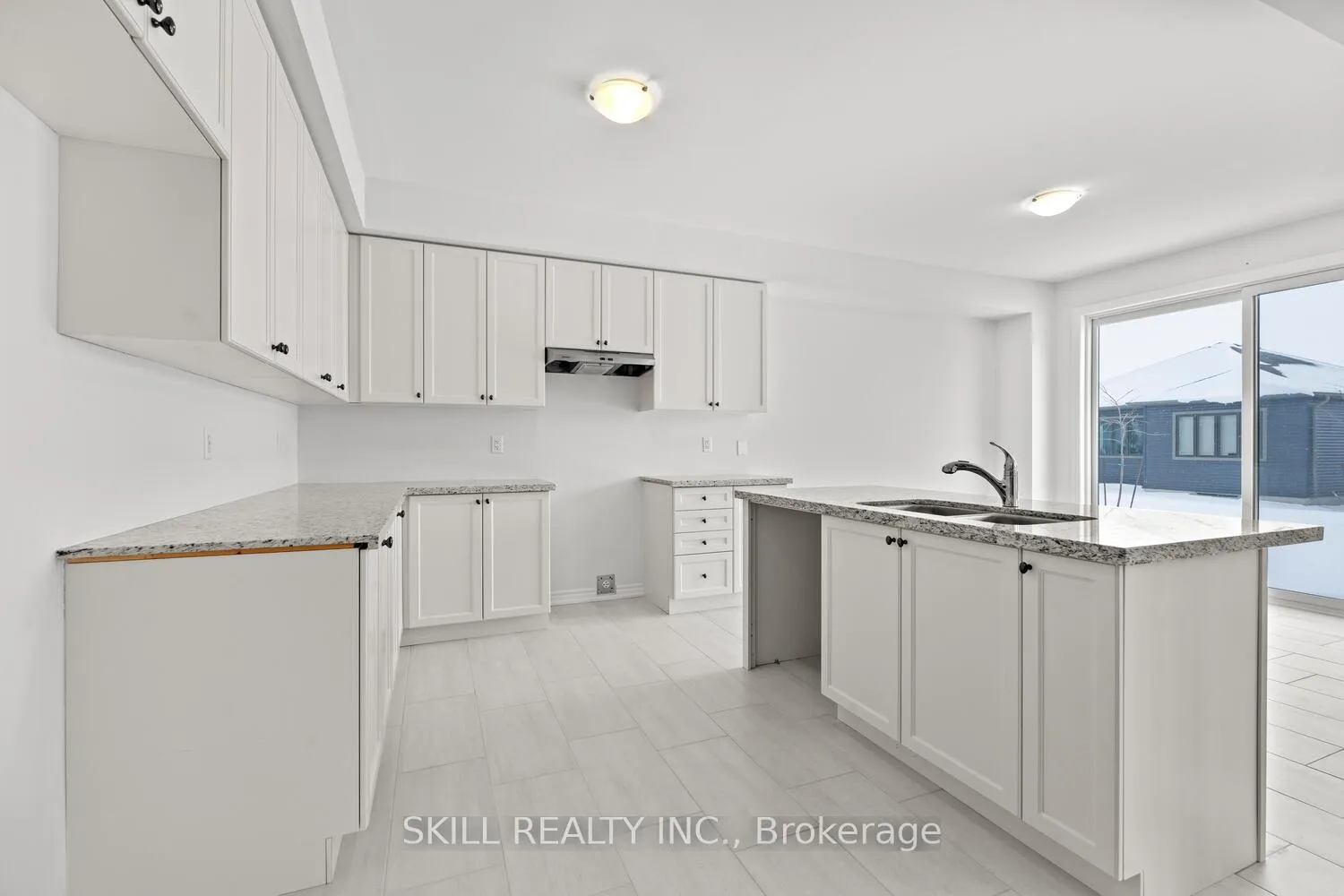 Photo 17 of 18 Del Ray Crescent, Wasaga Beach — HOMEH