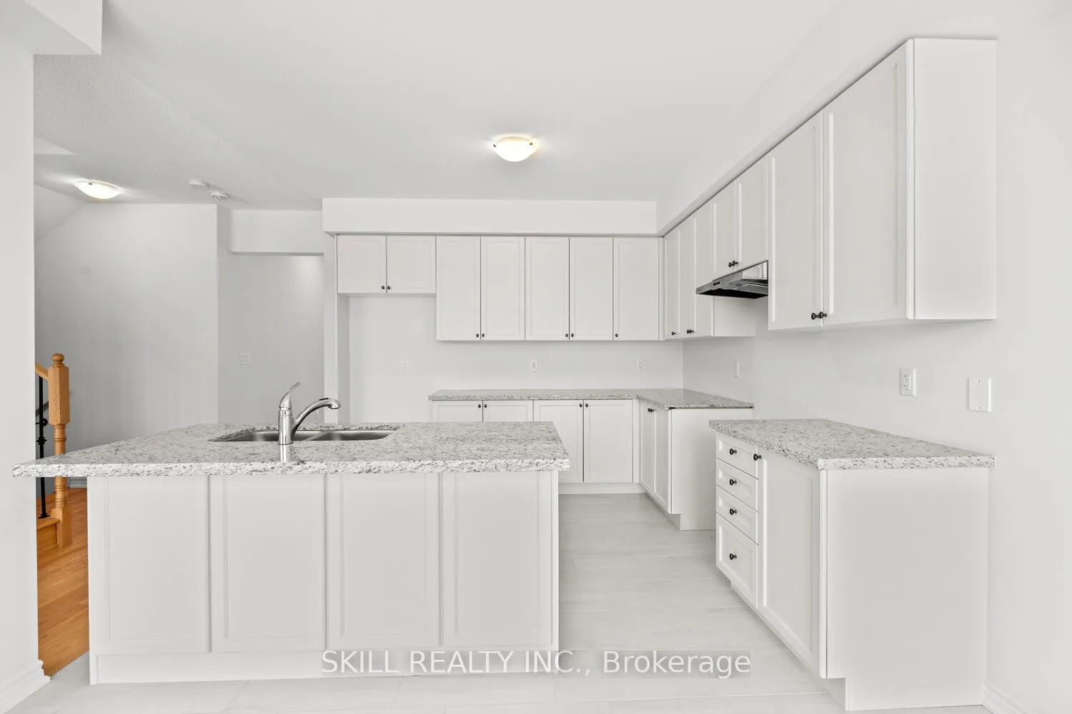 Photo 19 of 18 Del Ray Crescent, Wasaga Beach — HOMEH