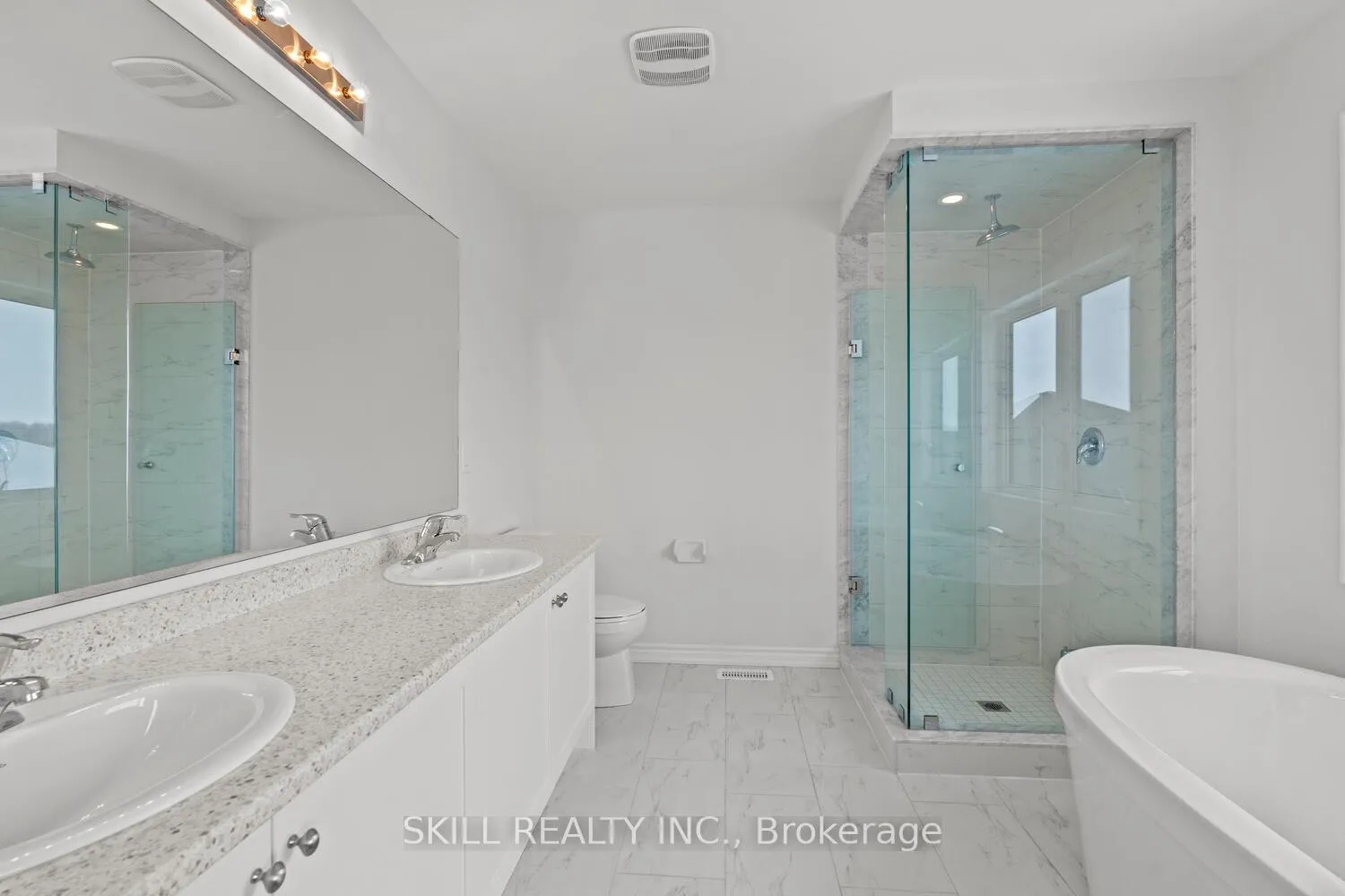 Photo 31 of 18 Del Ray Crescent, Wasaga Beach — HOMEH