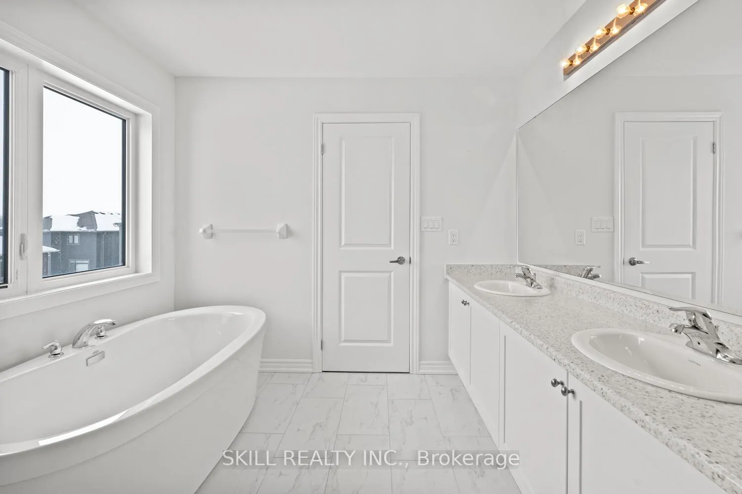 Photo 34 of 18 Del Ray Crescent, Wasaga Beach — HOMEH