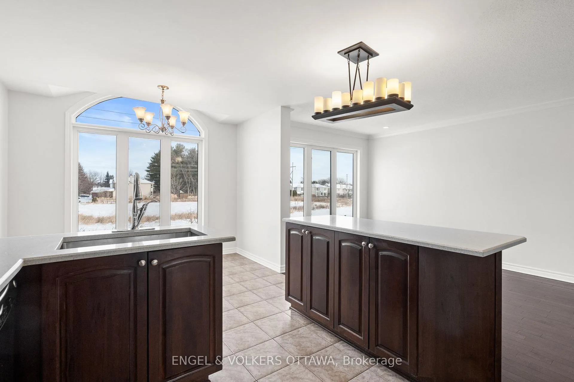 Photo 11 of 238 Forestbrook Street, Ottawa, Kanata - Morgan's Grant/South March — HOMEH
