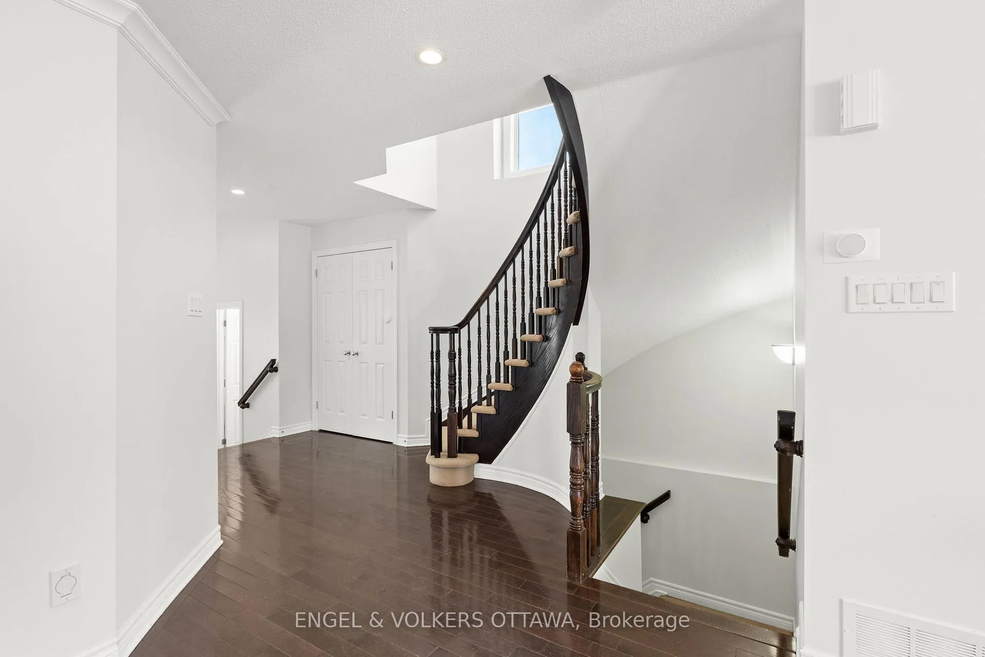Photo 14 of 238 Forestbrook Street, Ottawa, Kanata - Morgan's Grant/South March — HOMEH