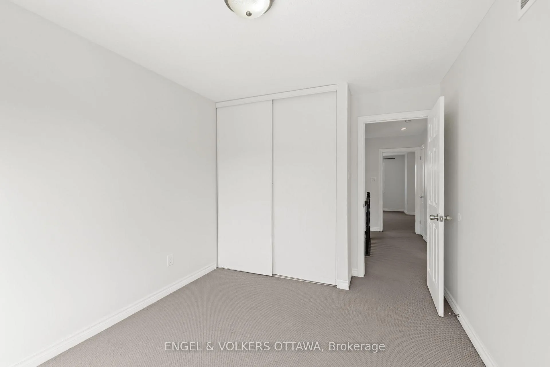 Photo 21 of 238 Forestbrook Street, Ottawa, Kanata - Morgan's Grant/South March — HOMEH