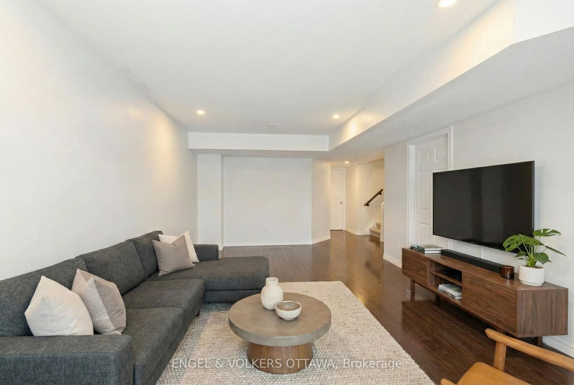 Photo 24 of 238 Forestbrook Street, Ottawa, Kanata - Morgan's Grant/South March — HOMEH