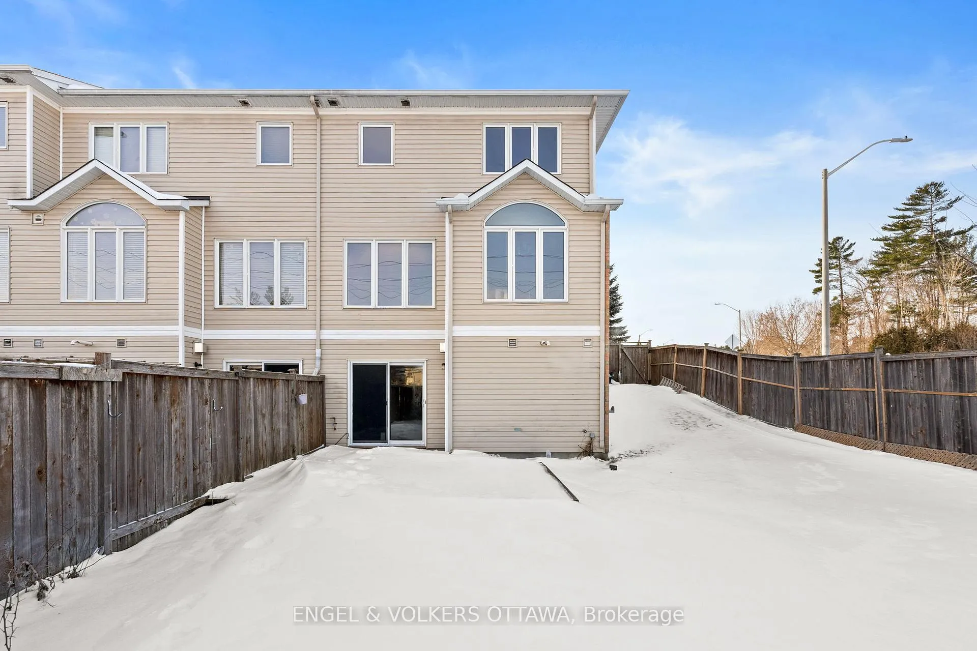 Photo 26 of 238 Forestbrook Street, Ottawa, Kanata - Morgan's Grant/South March — HOMEH