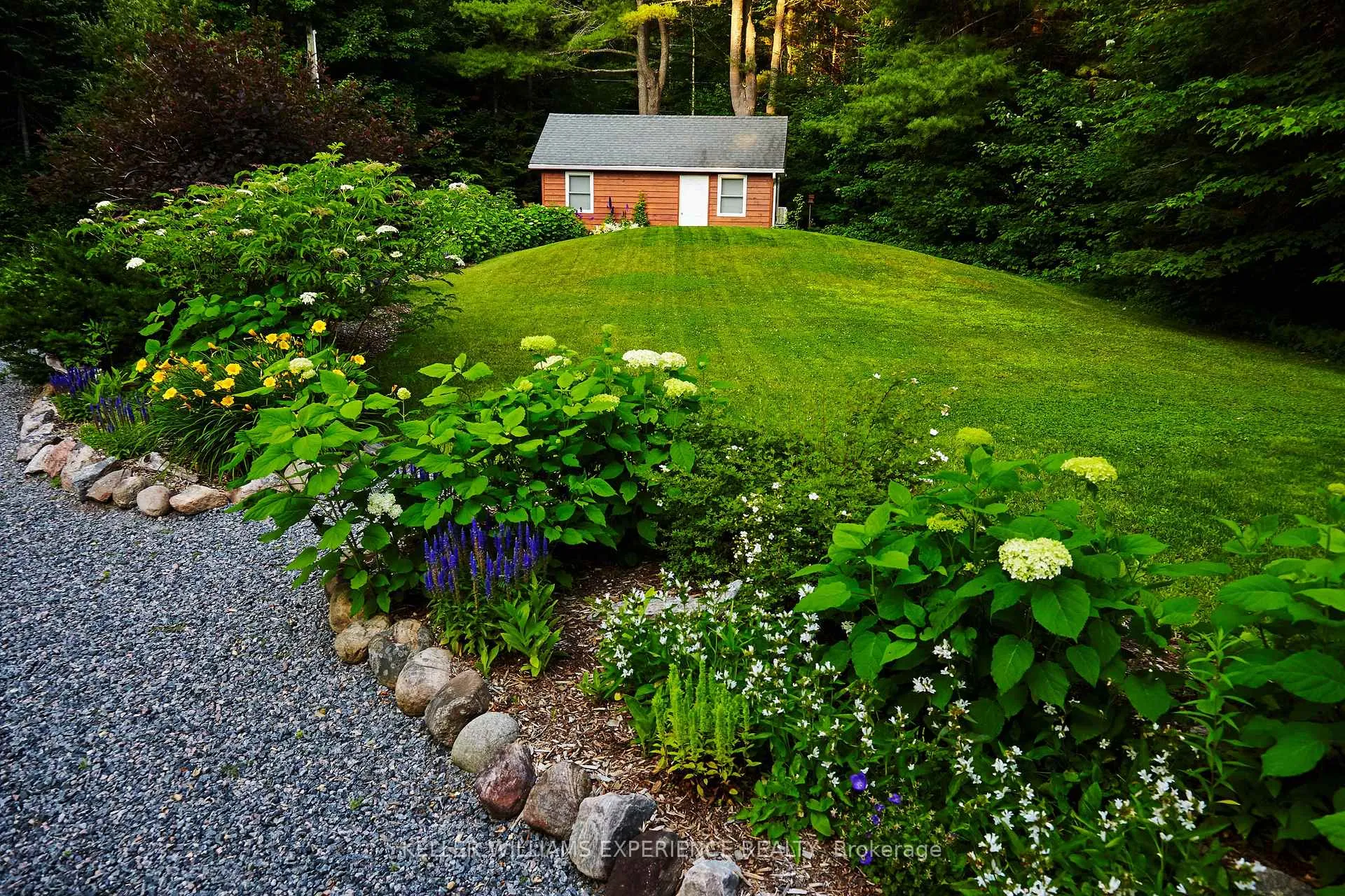 Photo 4 of 1065 Forrester Trail, Bracebridge, Macaulay — HOMEH