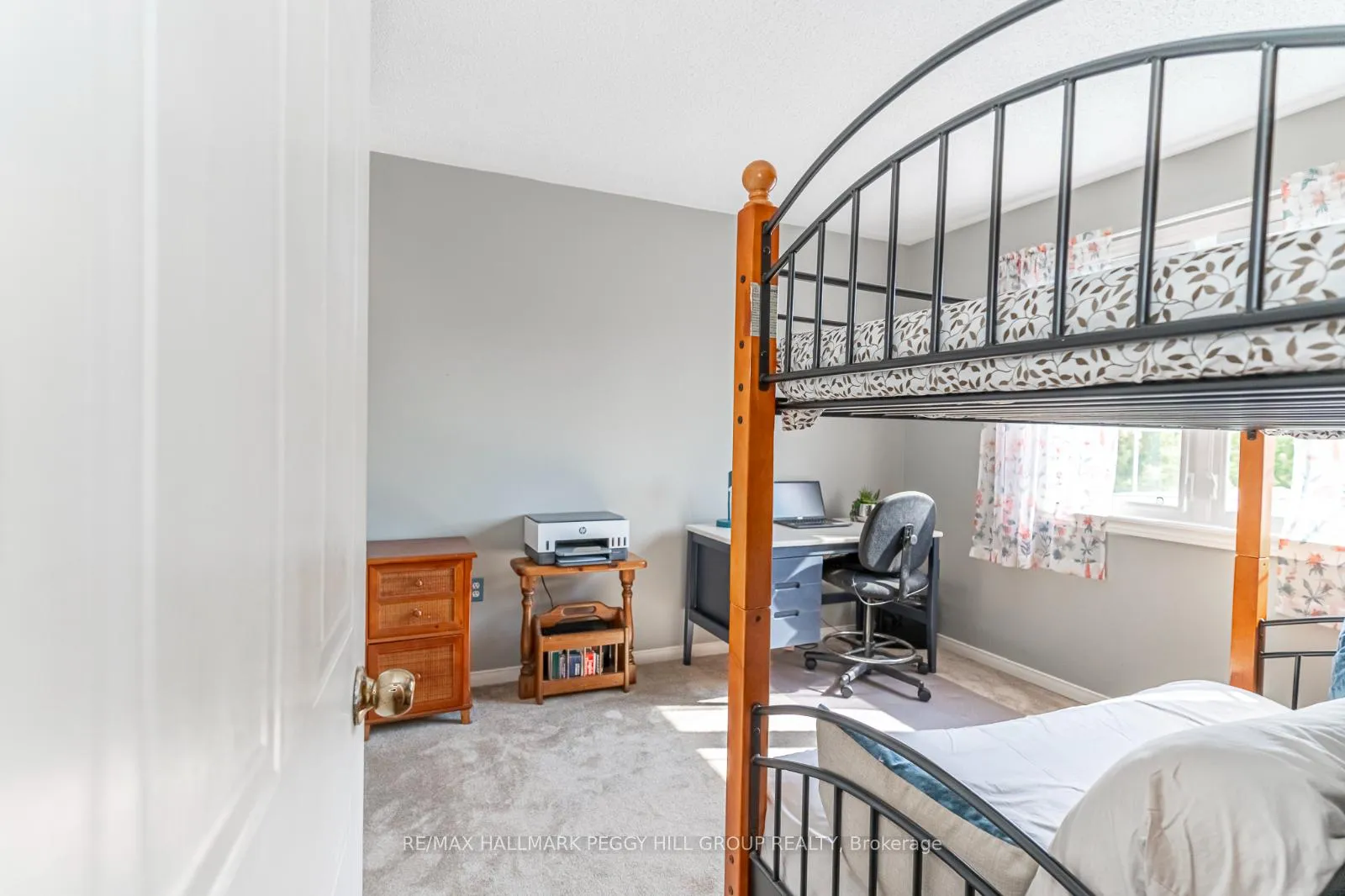 Photo 16 of 34 Ward Drive, Barrie, Painswick North — HOMEH