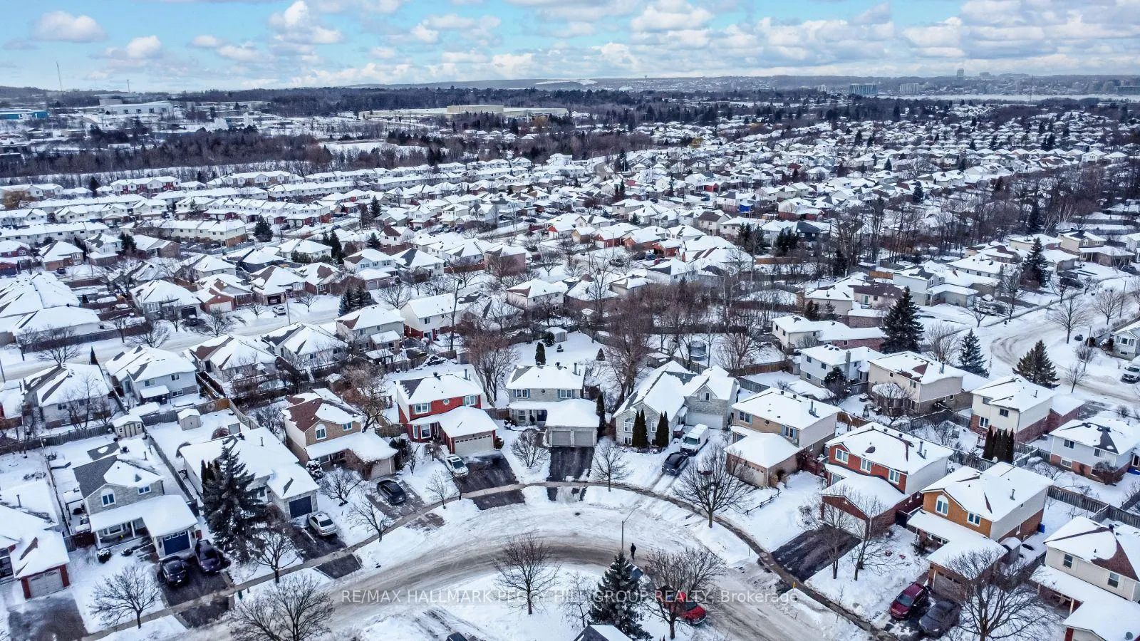 Photo 27 of 34 Ward Drive, Barrie, Painswick North — HOMEH