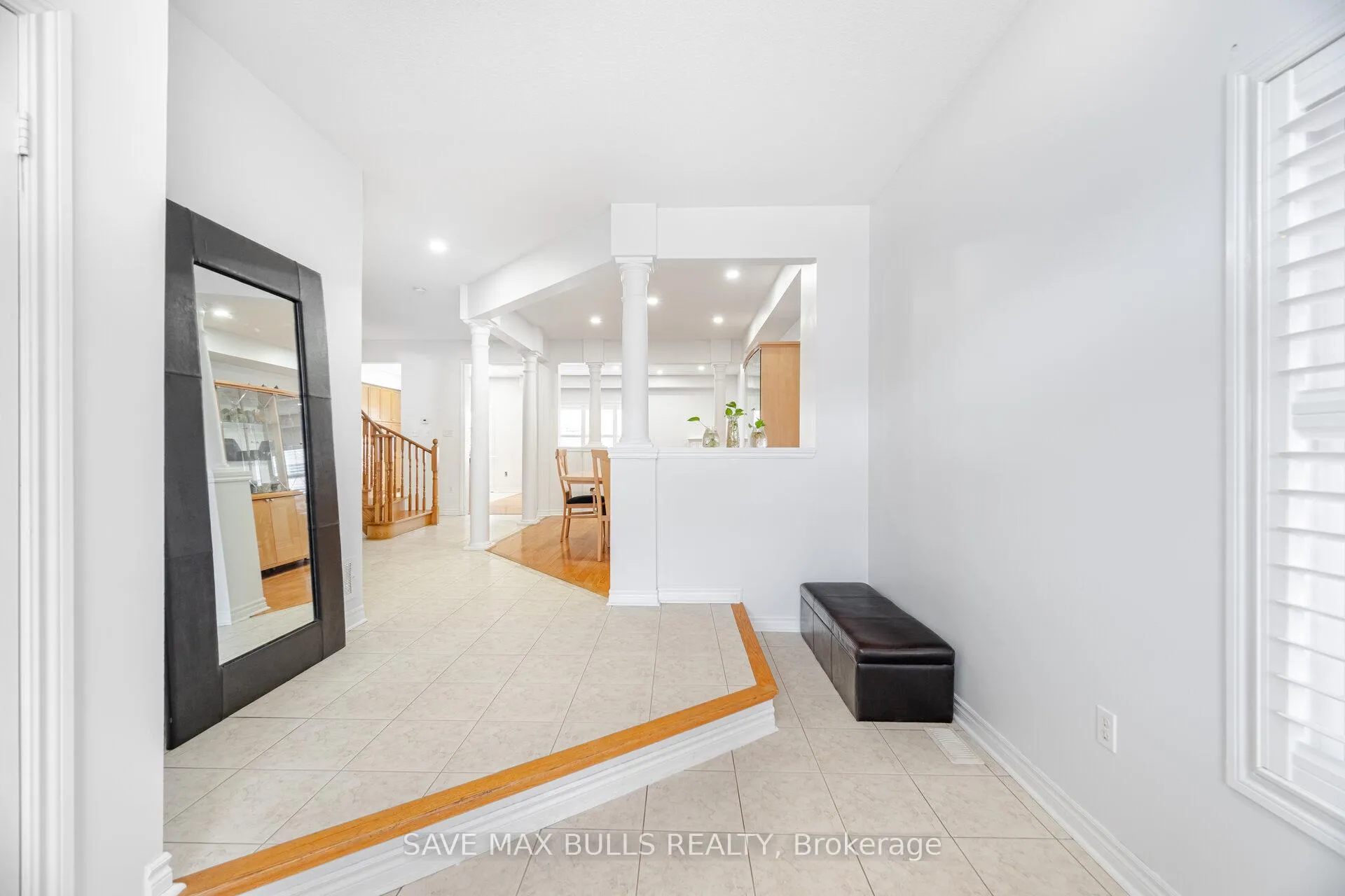 Photo 5 of 6 Iverson Drive, Brampton, Credit Valley — HOMEH