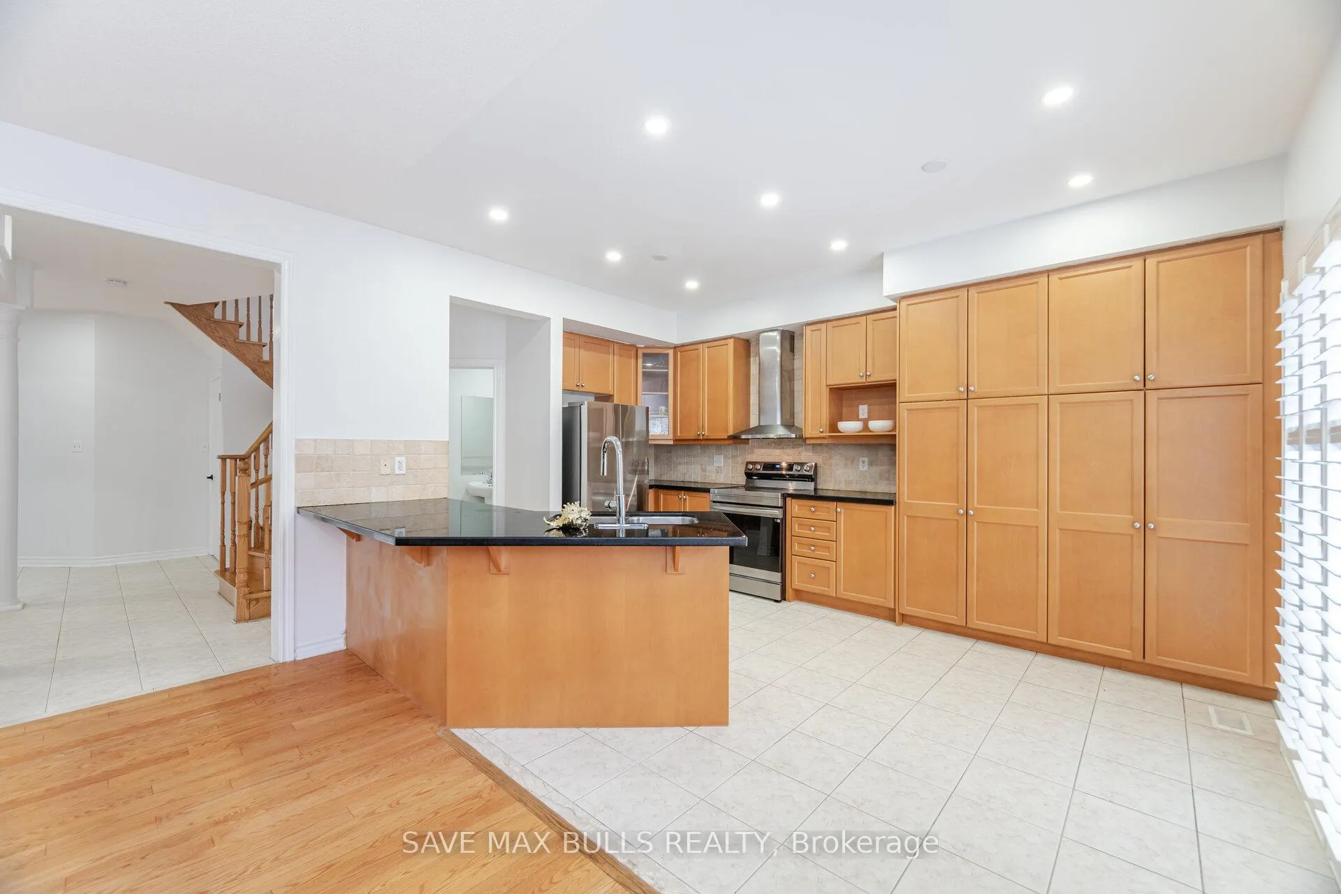 Photo 11 of 6 Iverson Drive, Brampton, Credit Valley — HOMEH