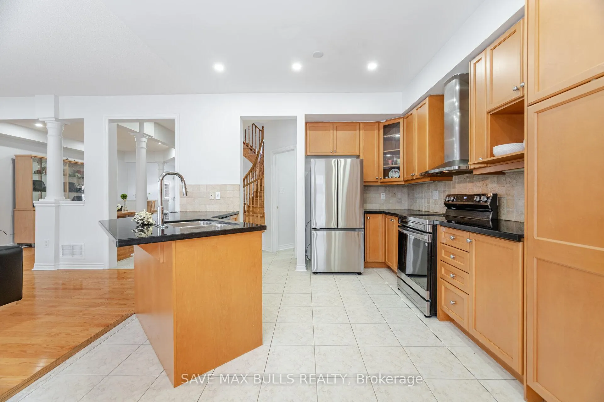 Photo 14 of 6 Iverson Drive, Brampton, Credit Valley — HOMEH
