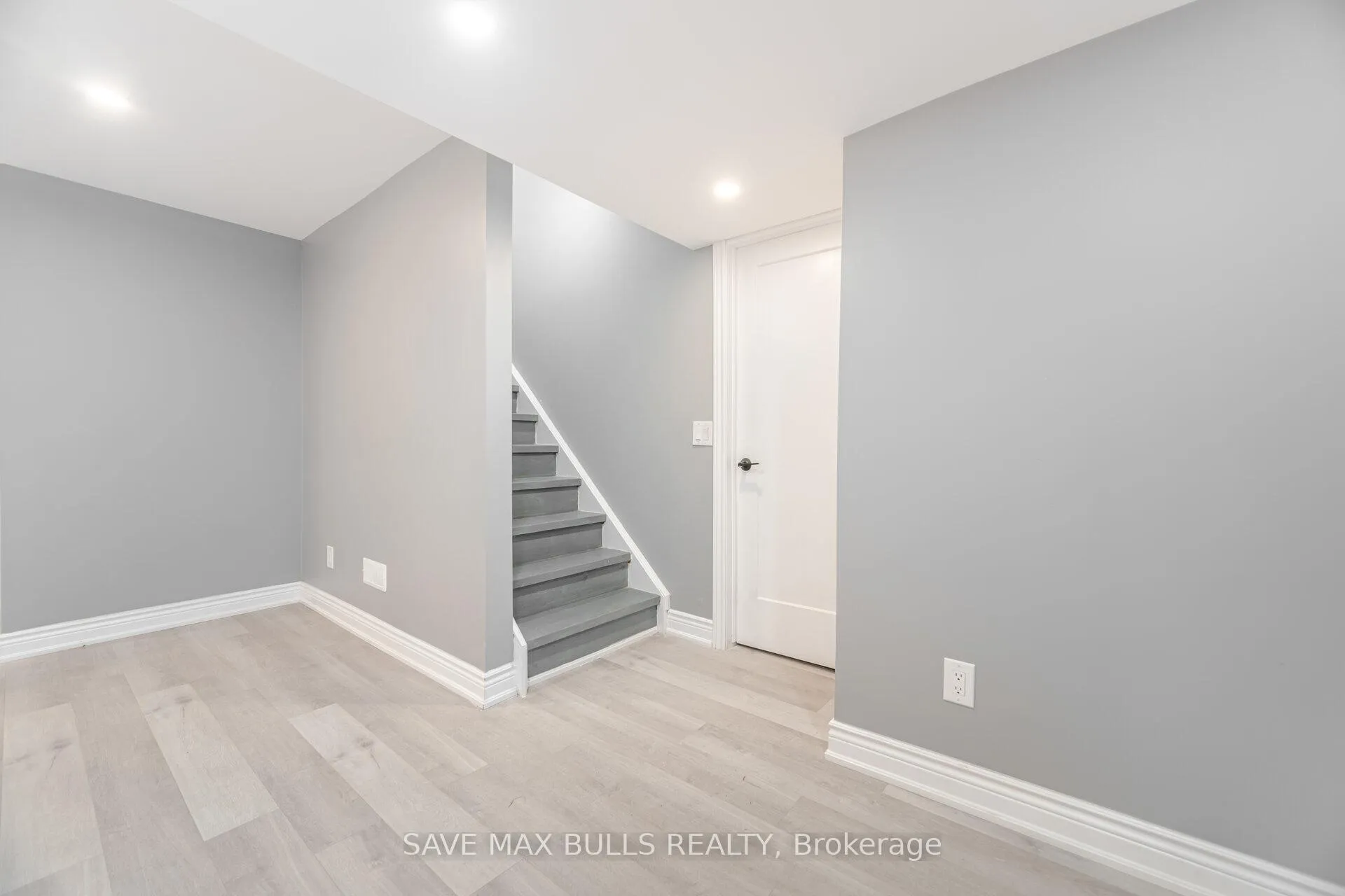 Photo 33 of 6 Iverson Drive, Brampton, Credit Valley — HOMEH