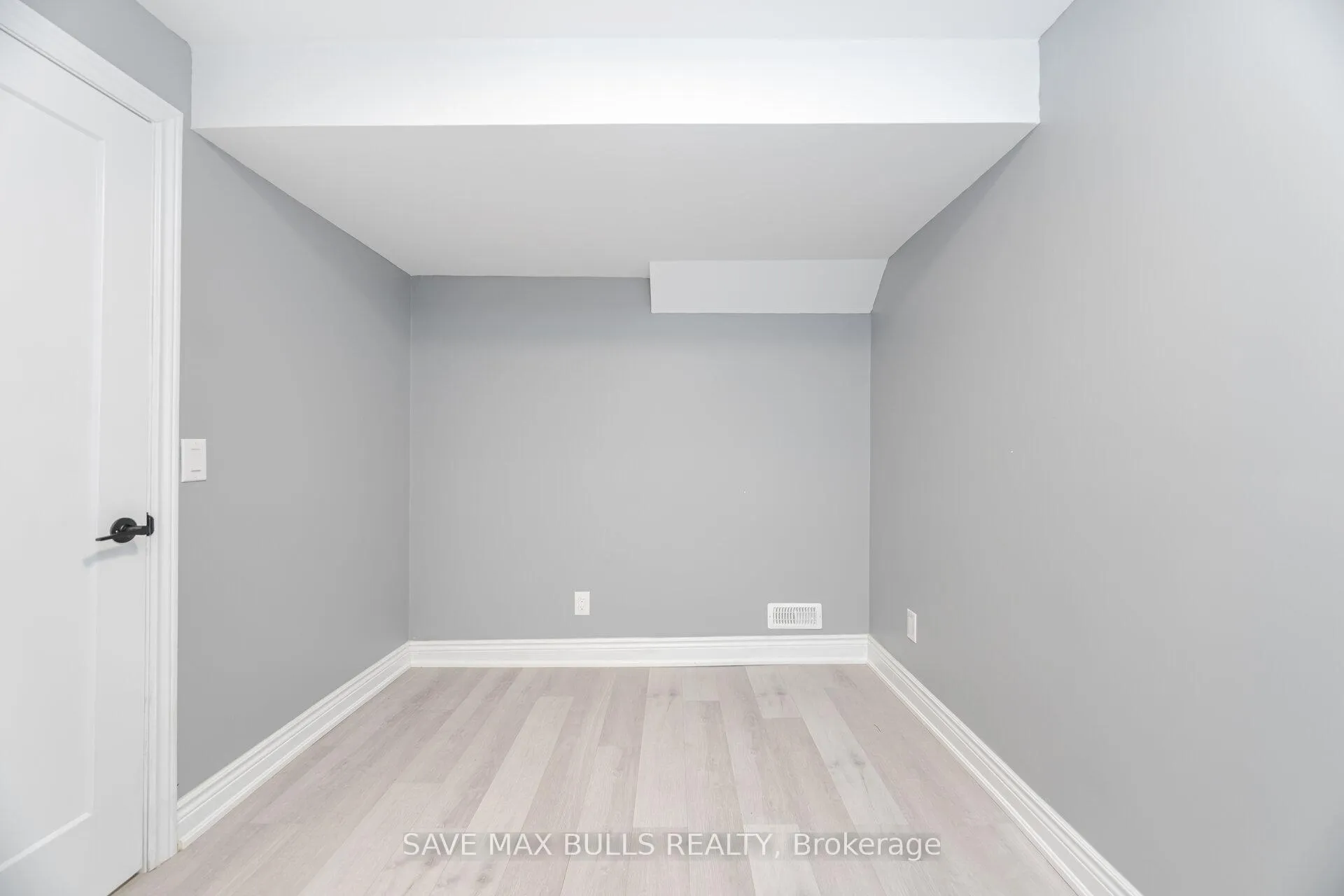 Photo 42 of 6 Iverson Drive, Brampton, Credit Valley — HOMEH
