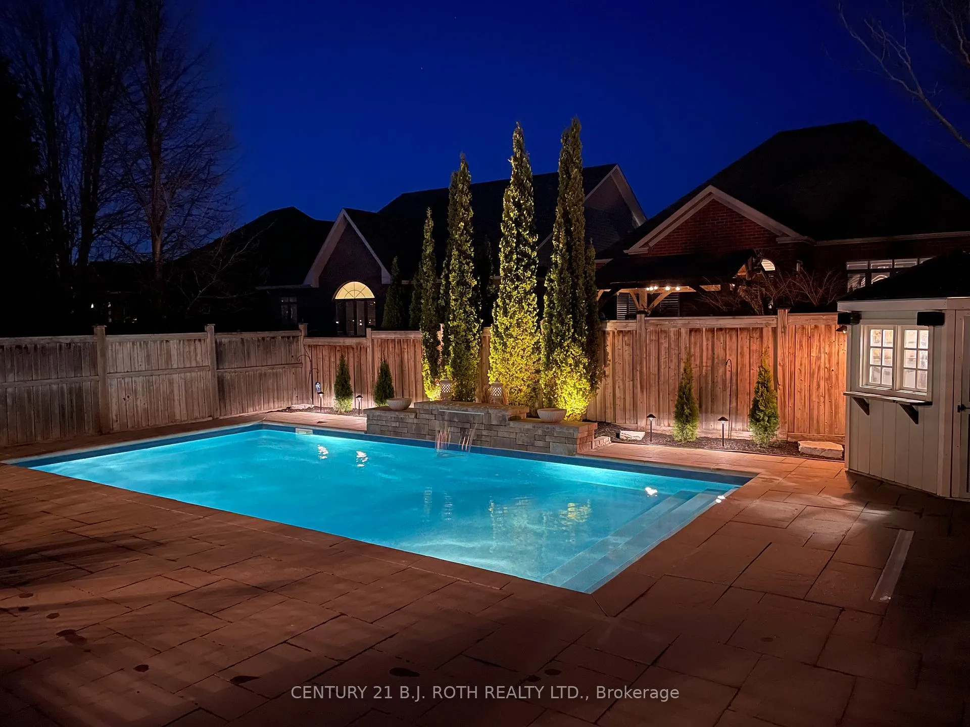 Photo 38 of 39 Turner Drive, Barrie, Innis-Shore — HOMEH