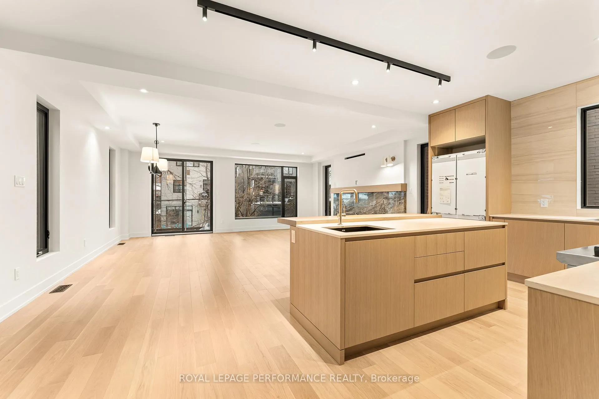 Photo 5 of 304 Selby Avenue, Ottawa, Westboro North — HOMEH
