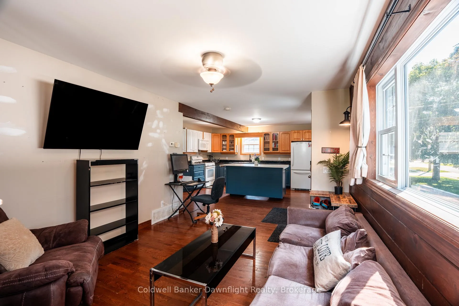 Photo 10 of 156 Richmond Street, Bluewater, Hensall — HOMEH