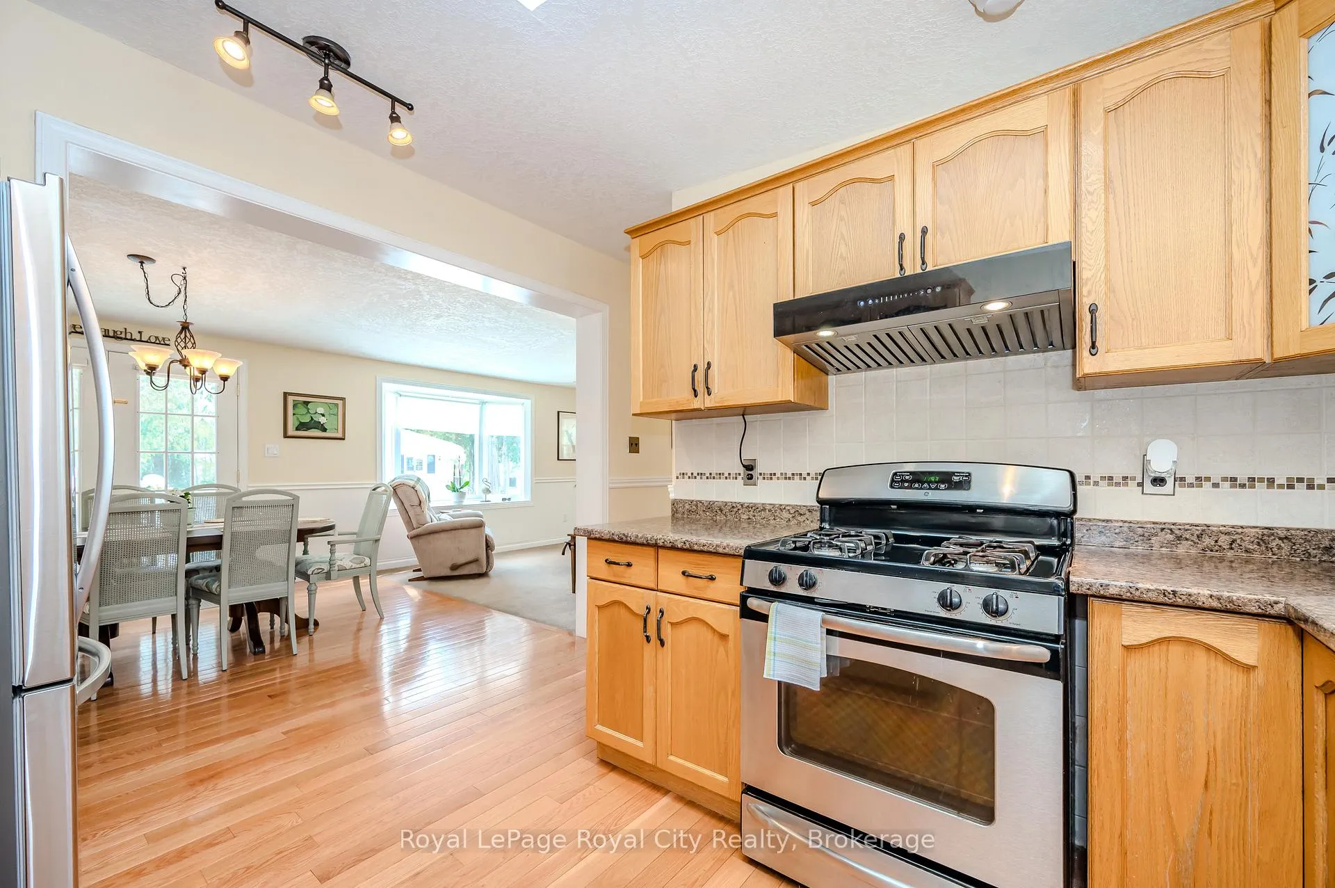 Photo 11 of 11 Spruce Avenue, Puslinch, Rural Puslinch East — HOMEH