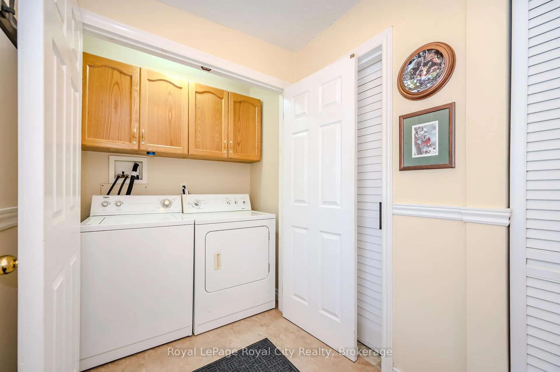 Photo 27 of 11 Spruce Avenue, Puslinch, Rural Puslinch East — HOMEH