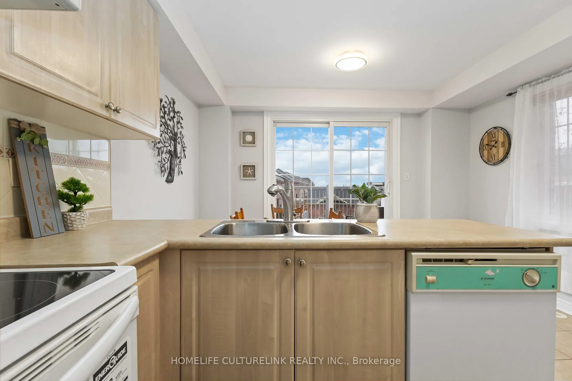 Photo 11 of 2648 Bur Oak Avenue, Markham, Cornell — HOMEH