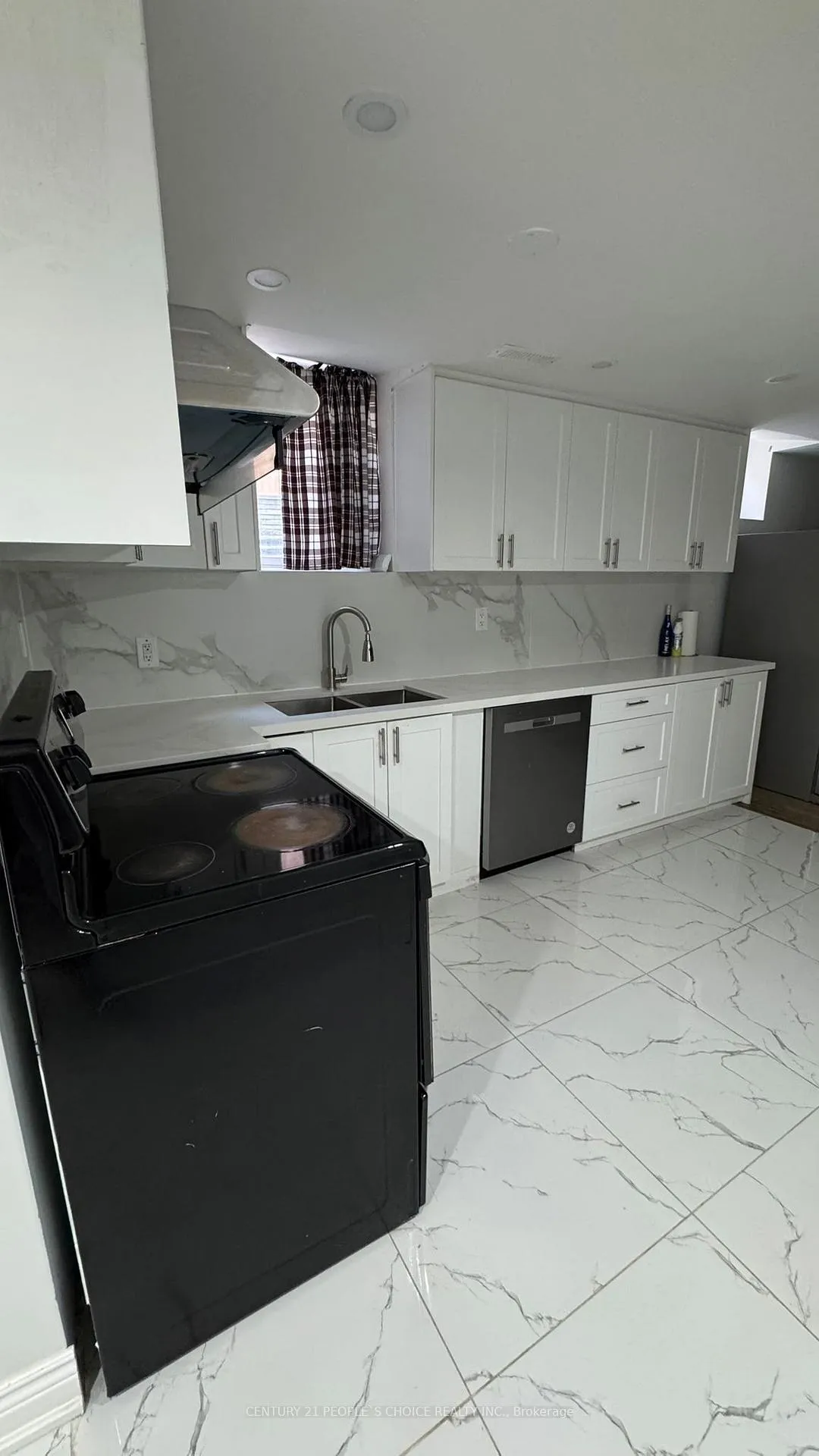 Photo 4 of Unit Basement, 7 Maywood Street, Brampton, Credit Valley — HOMEH