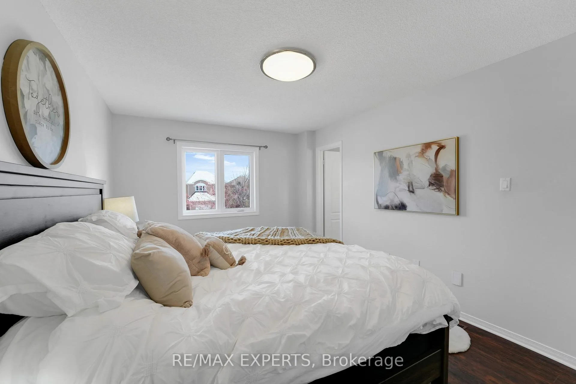 Photo 16 of 26 Whitefaulds Road, Vaughan, Maple — HOMEH