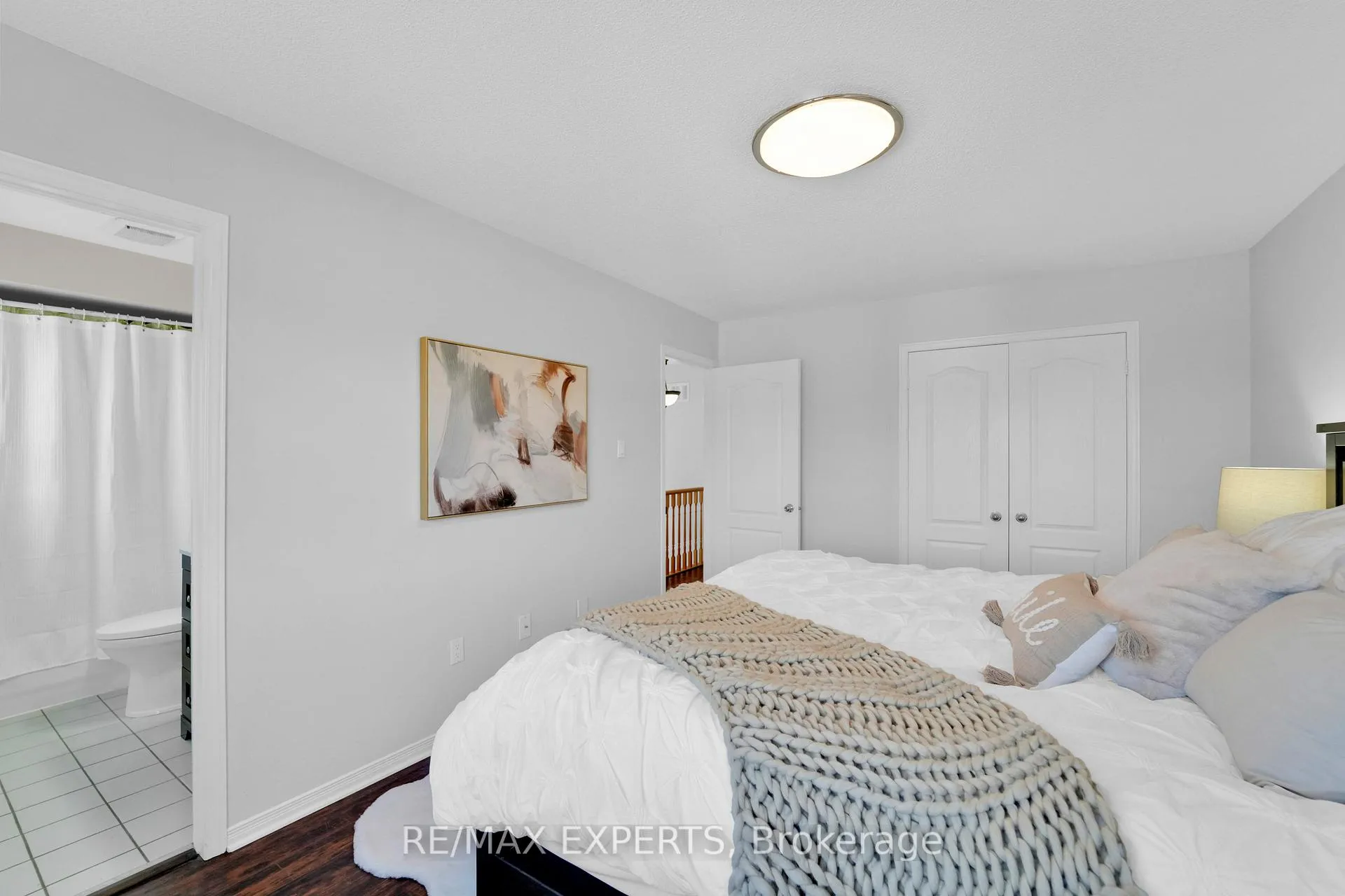 Photo 17 of 26 Whitefaulds Road, Vaughan, Maple — HOMEH