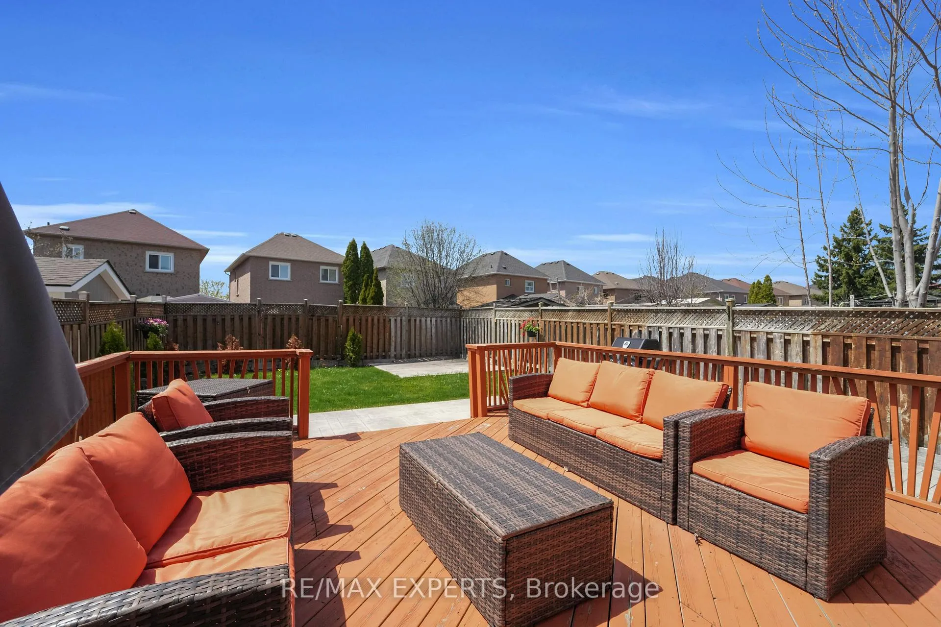 Photo 25 of 26 Whitefaulds Road, Vaughan, Maple — HOMEH