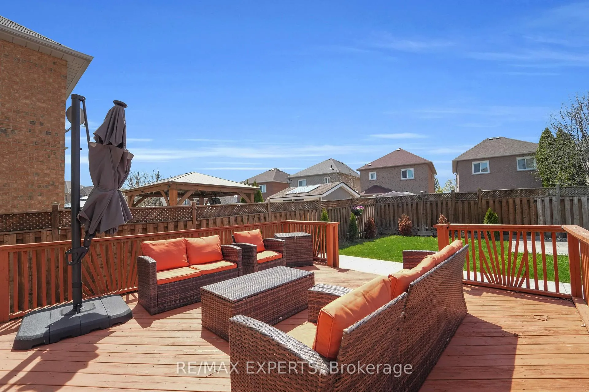 Photo 26 of 26 Whitefaulds Road, Vaughan, Maple — HOMEH