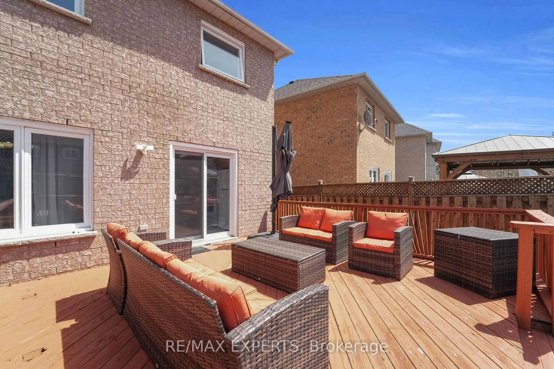 Photo 27 of 26 Whitefaulds Road, Vaughan, Maple — HOMEH