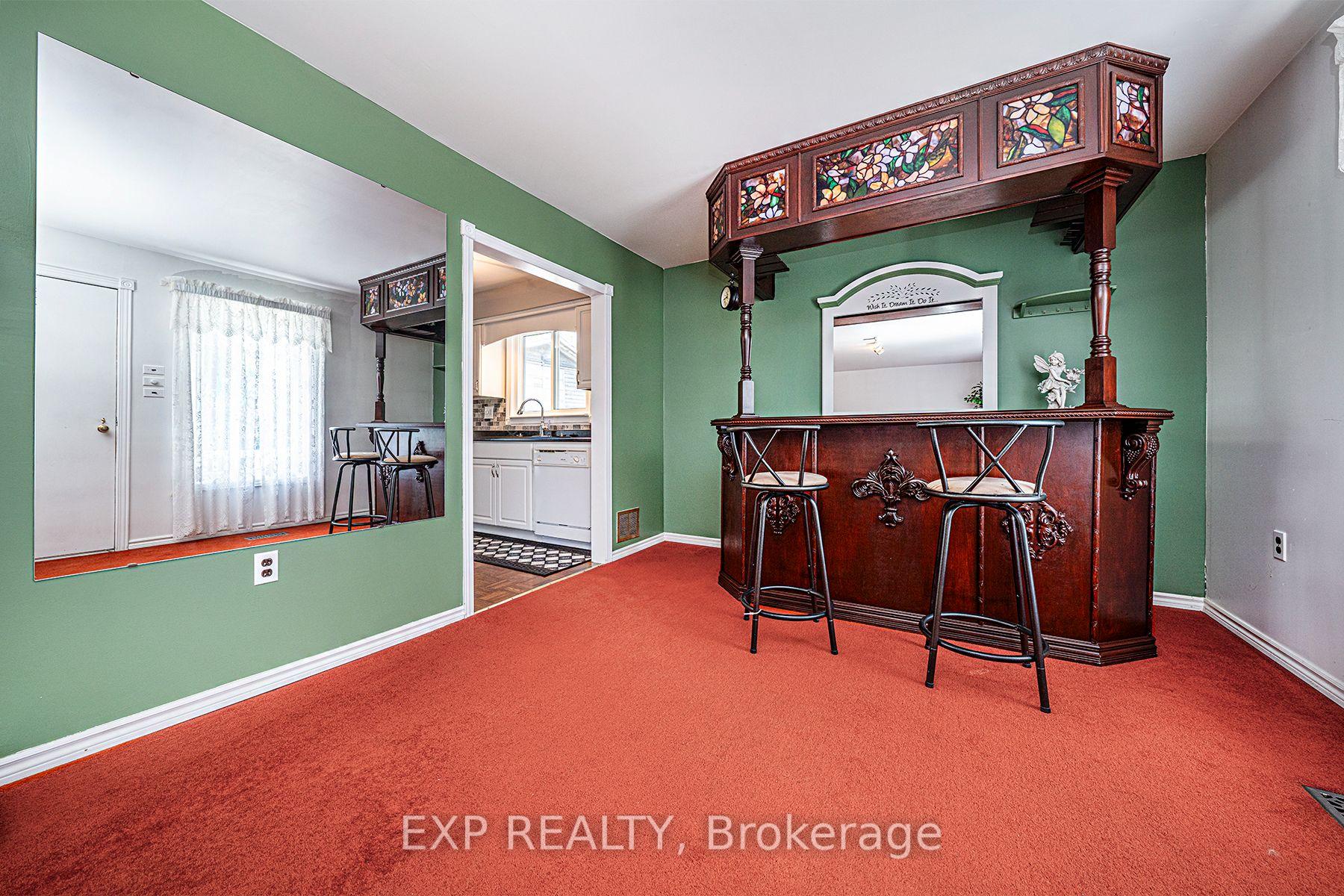 Photo 15 of 76 Sunset Beach Road, Georgina, Virginia — HOMEH