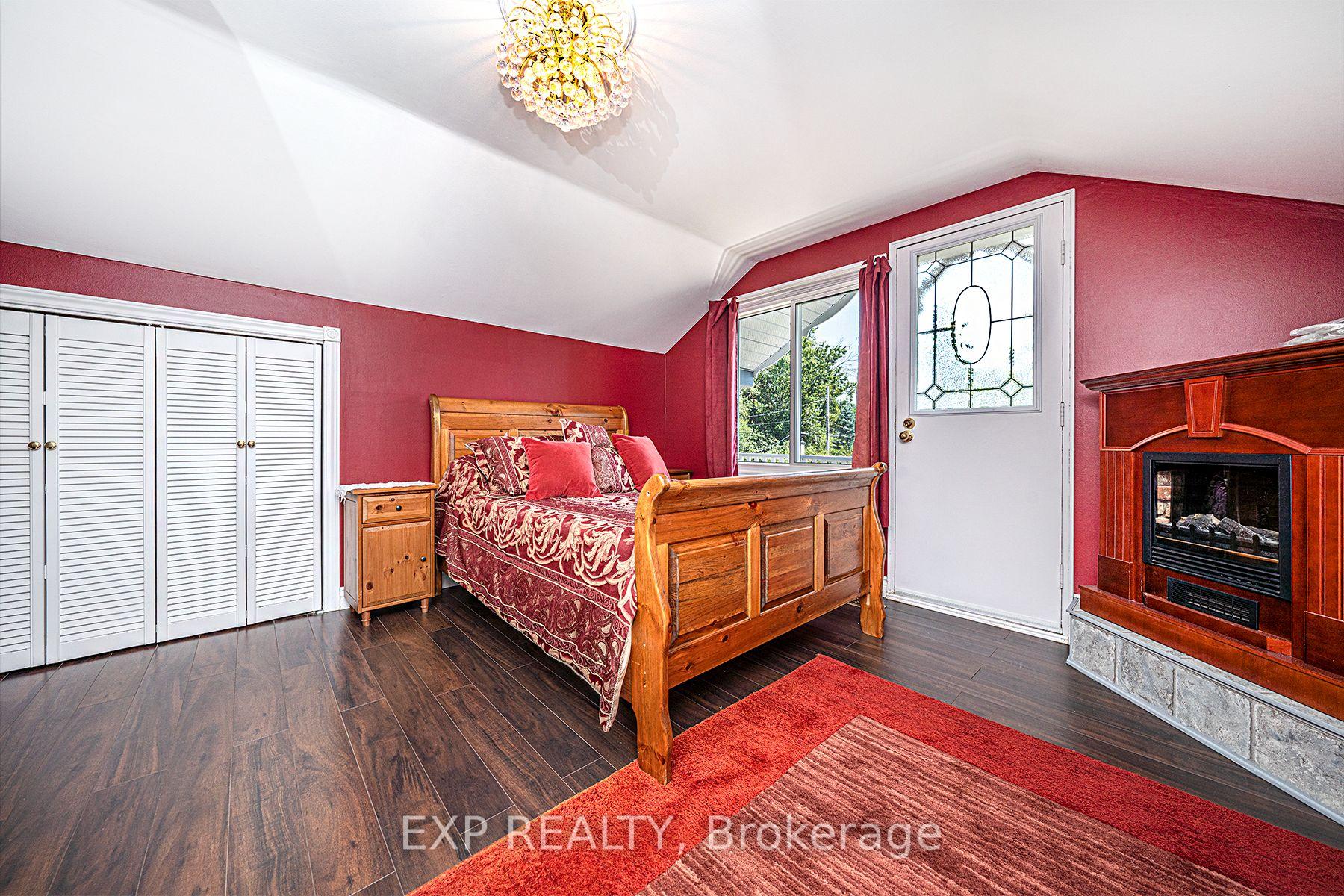 Photo 29 of 76 Sunset Beach Road, Georgina, Virginia — HOMEH