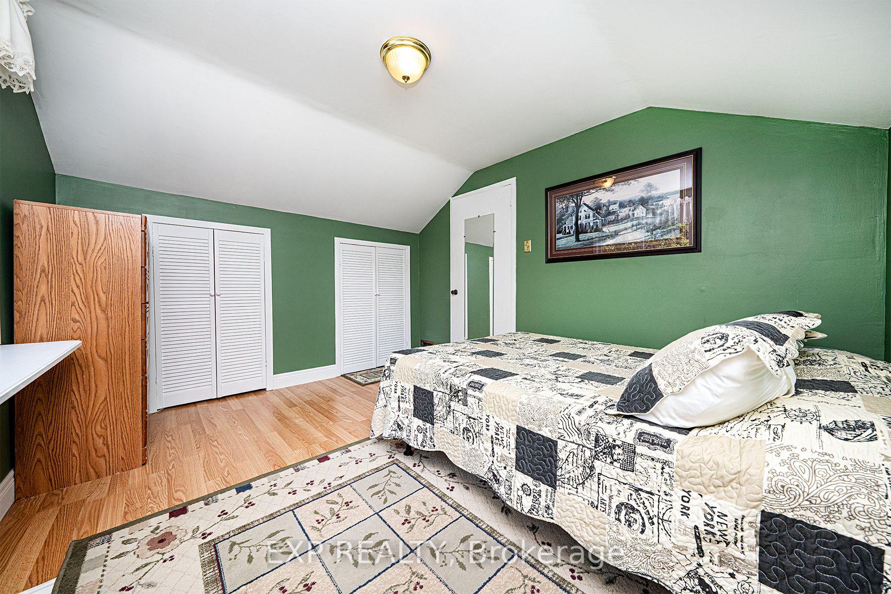 Photo 31 of 76 Sunset Beach Road, Georgina, Virginia — HOMEH