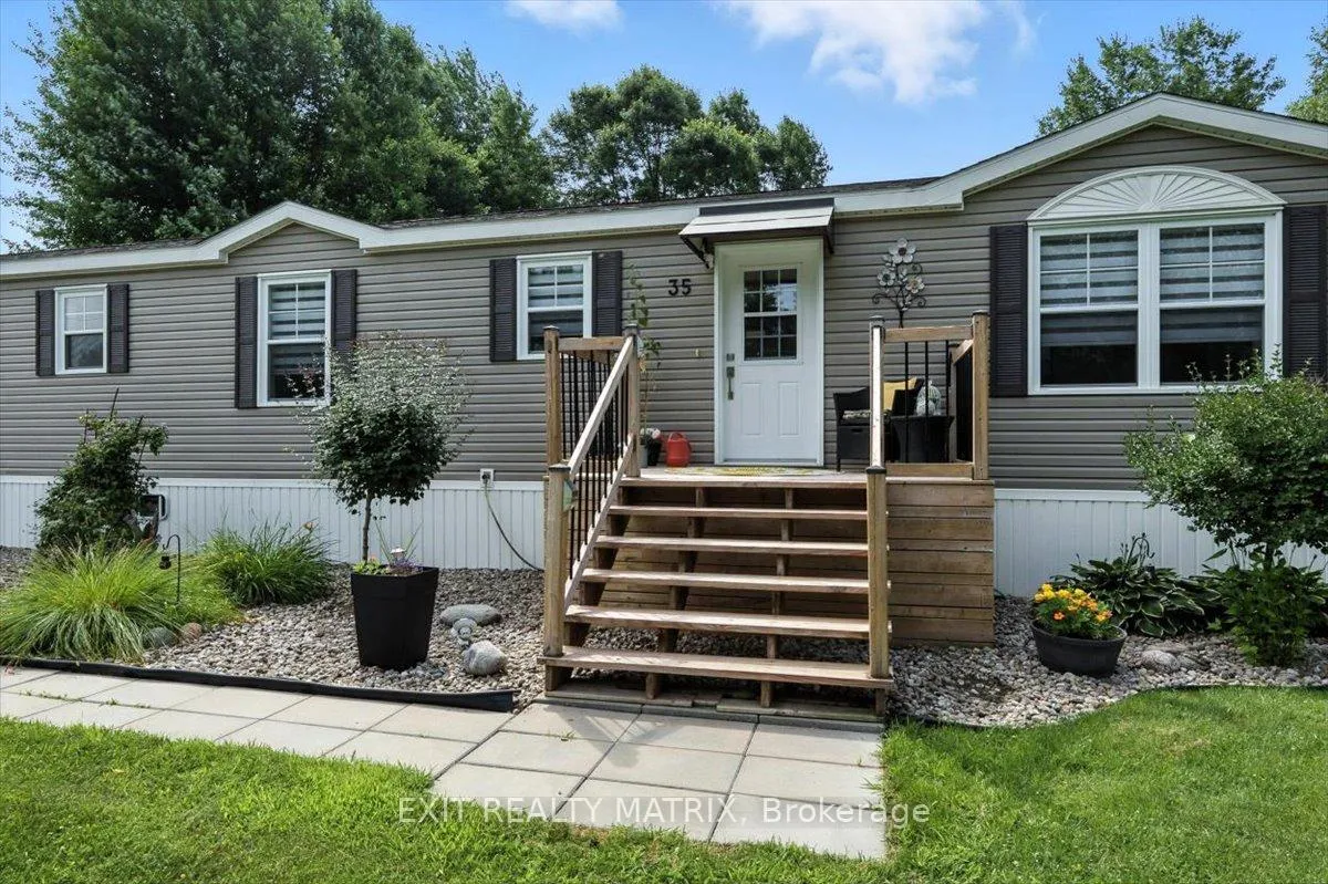 Photo 2 of Unit 35, 5620 Rockdale Road, Ottawa, Vars Village — HOMEH