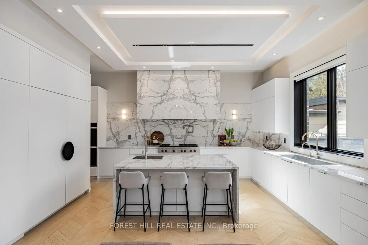 Photo 16 of 227 Strathallan Wood, Toronto, Bedford Park-Nortown — HOMEH