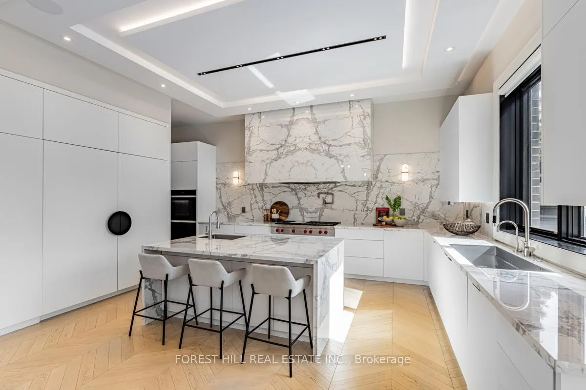 Photo 18 of 227 Strathallan Wood, Toronto, Bedford Park-Nortown — HOMEH