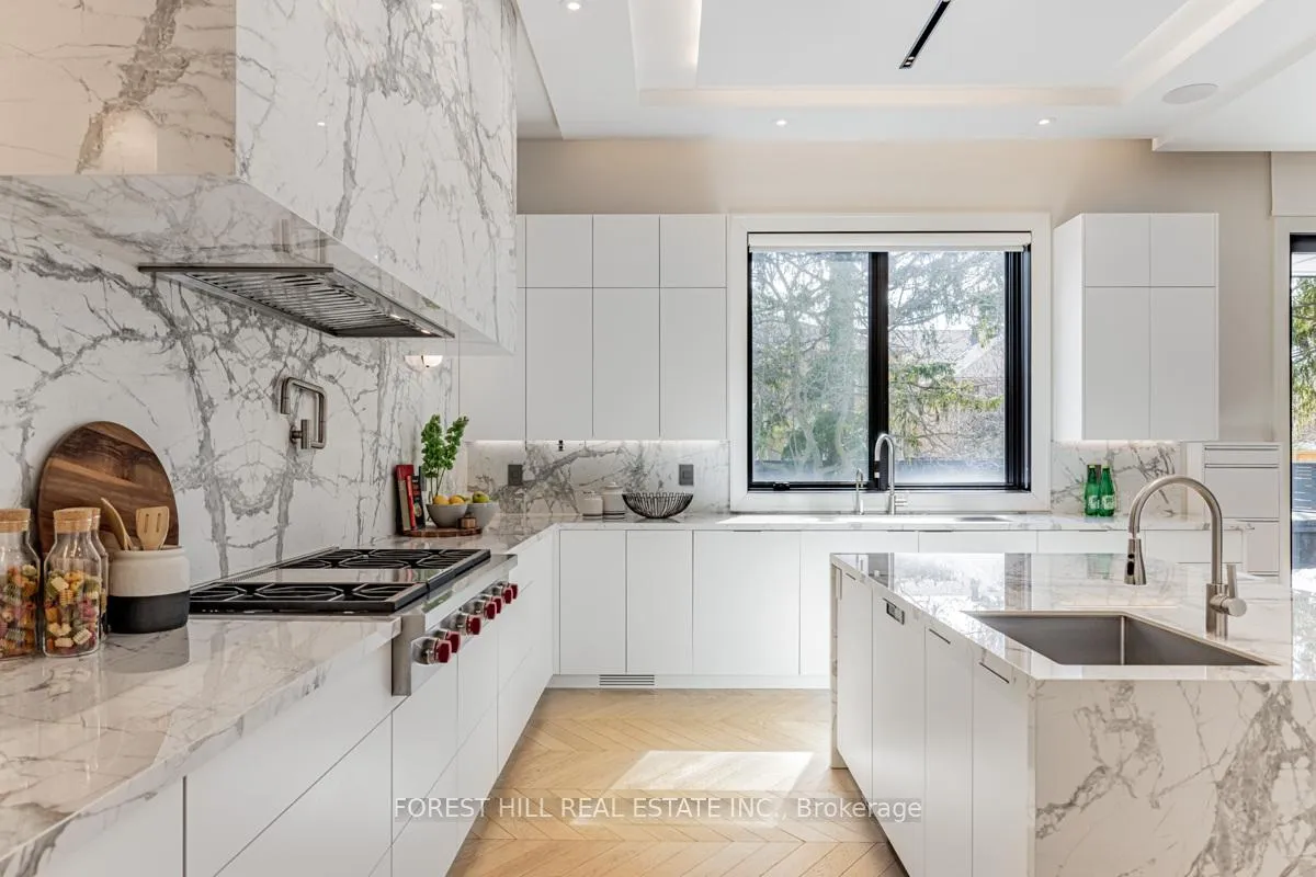 Photo 19 of 227 Strathallan Wood, Toronto, Bedford Park-Nortown — HOMEH