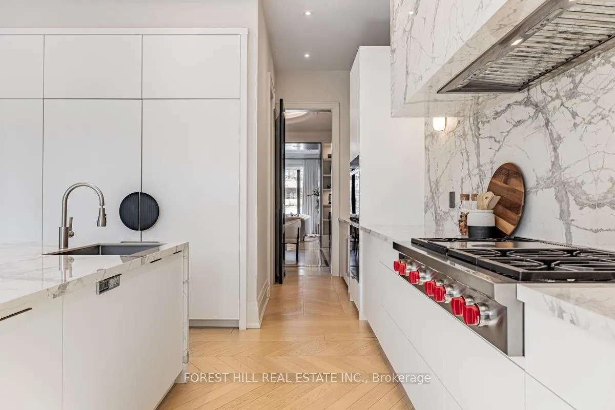 Photo 20 of 227 Strathallan Wood, Toronto, Bedford Park-Nortown — HOMEH