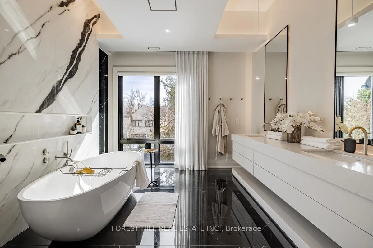 Photo 33 of 227 Strathallan Wood, Toronto, Bedford Park-Nortown — HOMEH