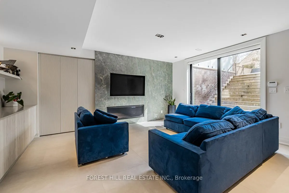 Photo 41 of 227 Strathallan Wood, Toronto, Bedford Park-Nortown — HOMEH