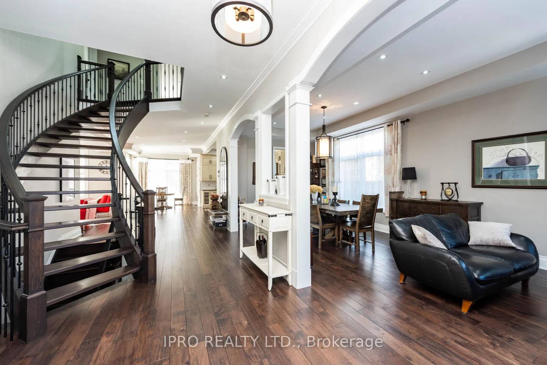 Photo 18 of 120 Braidwood Lake Road, Brampton, Heart Lake — HOMEH